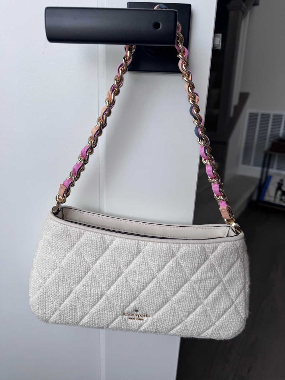 Kate Spade Cream Shoulder / Crossbody Bag with Pink & Peach Chain - Picture 2 of 8